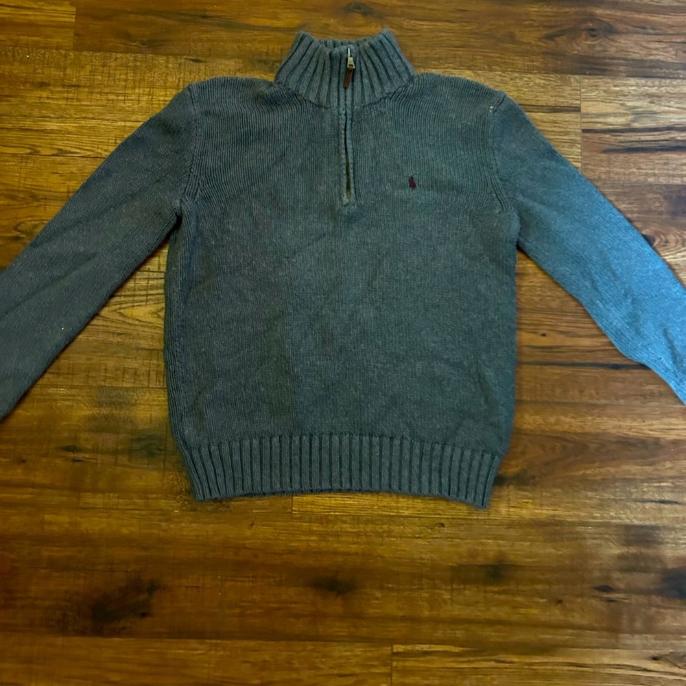 Men’s size small Ralph Lauren sweater.
